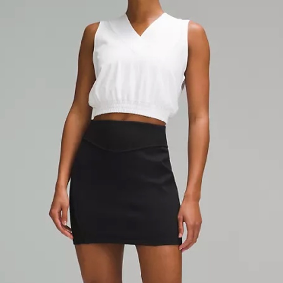 LULULEMON Scuba HR mini skirt.SOLD. - Picture 6 of 7